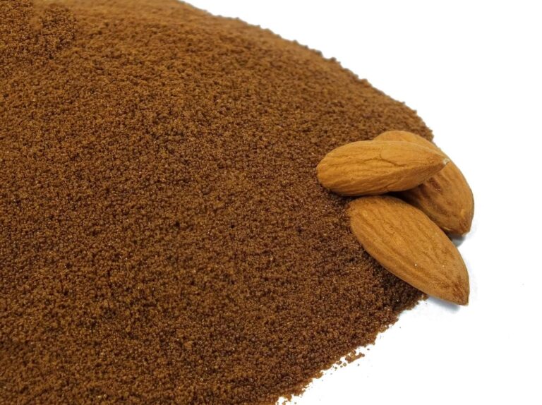Kawa Rozpuszczalna Amaretto 100g Od Skworcu