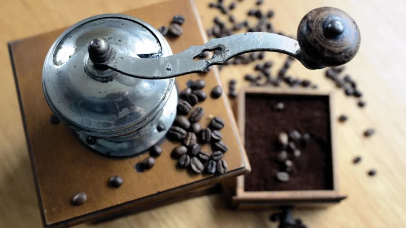 Barista Space Premium Młynek Ręczny Do Kawy