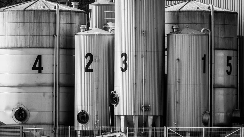 Cebador Termos 1 L – czarny (9357)