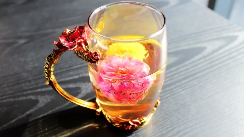 Happiness tea (Pakowanie ozdobne, Puszka eko 80g)