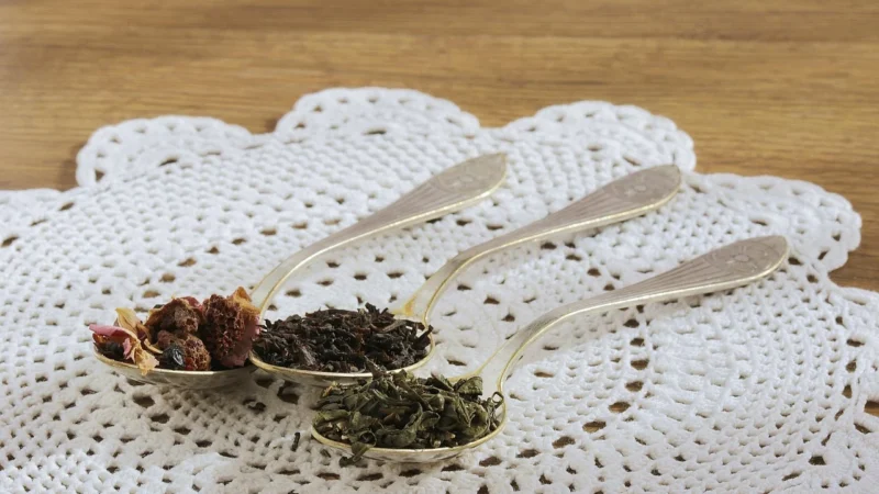 Herbata Liściasta Czarna Truskawki Ze Śmietaną 50g