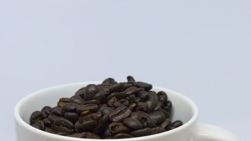 Mocna Kawa Ziarnista 100% Robusta Cherry Aa 1kg
