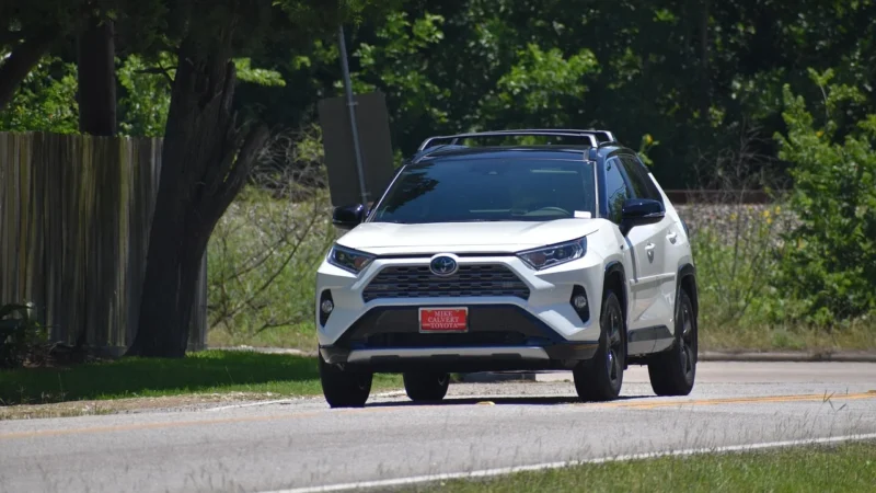 Odkryj Nową Toyotę C-HR Innowacyjny design i profesjonalny serwis