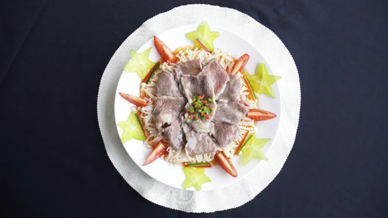 Progressive Jaśminowa yunnan zielona (Pakowanie ozdobne, Rożek celofanowy 40g)
